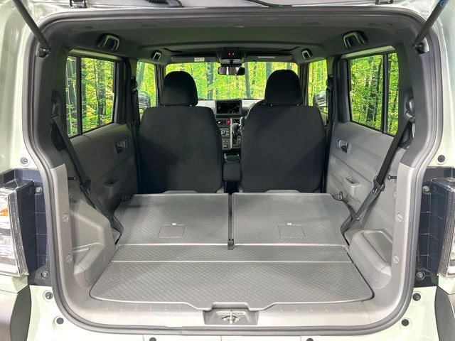 普段のお買い物や通勤、送迎等に十分な荷室スペースを確保しております。セカンドシートを倒すと、大きな荷物の積載も可能です♪
