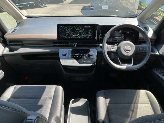 セレナ1.4 e-POWER ハイウェイスターV