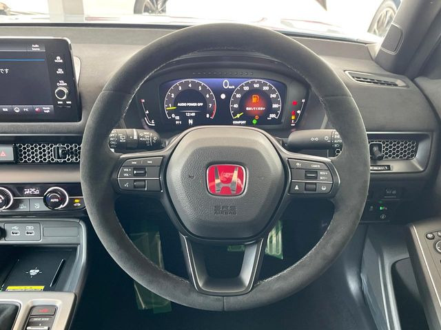 �y�A���J���^�[�������X�e�A�����O�z�㎿�ȃA���J���^�[�����g�p���邱�ƂŁA��ɂ����������݂ƂĂ��^�]���₷���n���h���ł���