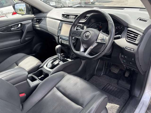 エクストレイル2.0 20Xi ハイブリッド