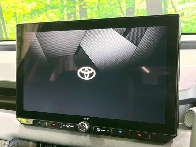 �y12.9�C���` �f�B�X�v���C�I�[�f�B�I�z���ʂ̃f�B�X�v���C��AppleCarPlay��AndroidAuto�����p�\�B�傫�ȉ�ʂŃX�}�z�i�r�A�v���������p���������܂���