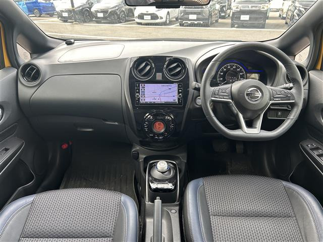 ノート1.2 e-POWER メダリスト ブラックアロー