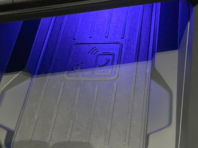 ���u�������[�d:�Ή��X�}�[�g�t�H����u�������Ń��C�����X�ł̏[�d���\�ł�!