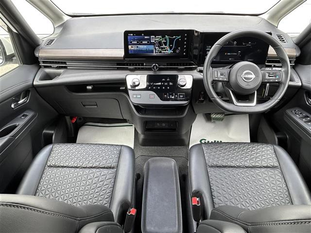 セレナ1.2 e-POWER ハイウェイスターV