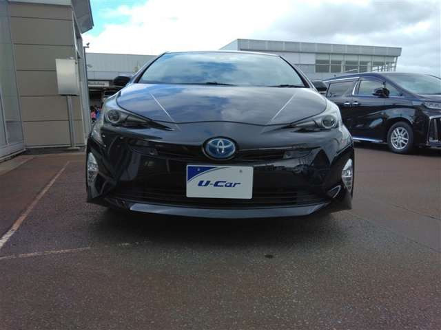 プリウス1.8 S E-Four 4WD