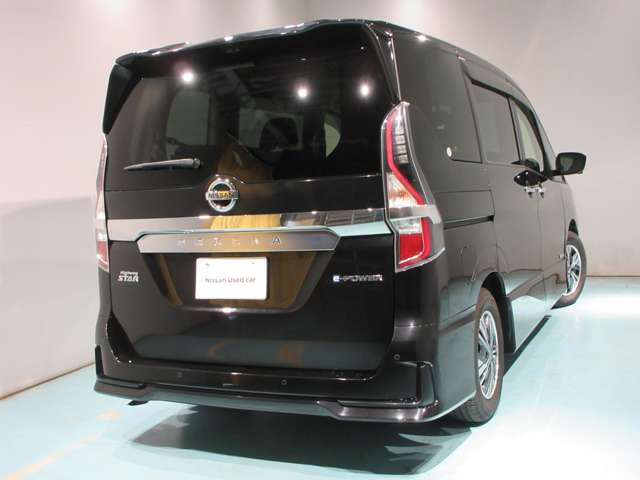 セレナ1.2 e-POWER ハイウェイスターV