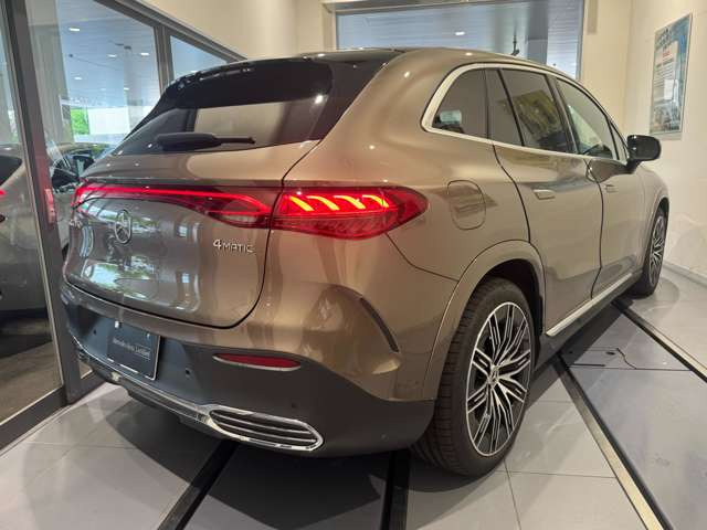EQE SUV350 4マチック AMGラインパッケージ 4WD