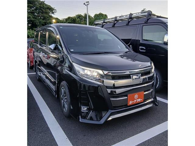 ノア(トヨタ) 2.0 Si W×B III　禁煙車 黒革ハーフレザーシート 中古車画像