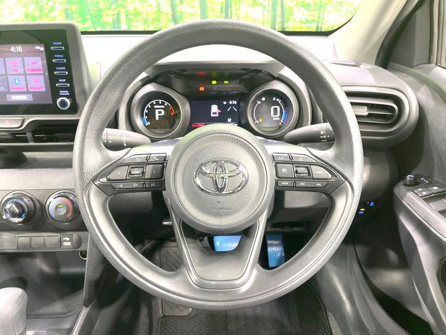 【ステアリングスイッチ】運転中、前方から目線をそらすことなく、オーディオ等の操作が可能な便利機能!安心&快適なドライブを演出してくれます♪