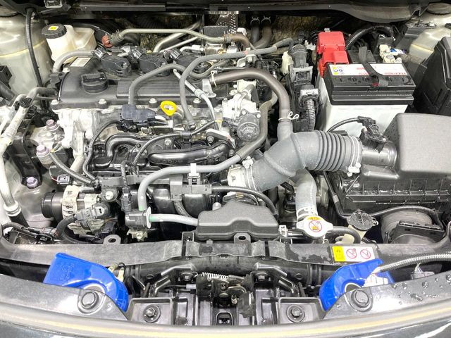 親切・丁寧な専門メカニックスタッフが応対!・車検・点検整備・事故等の修理などアフターサービスも安心。お車のカスタマイズもネクステージのサービススタッフまでご相談ください!