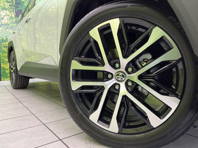 �y����20�C���`�A���~�z�C�[���z�O�ςɃ}�b�`���������A���~�z�C�[���𑕒����Ă���܂��B�e��ЊO�A���~�z�C�[����A�X�^�b�h���X�^�C�����戵�����Ă���܂��B���񂲑��k����������