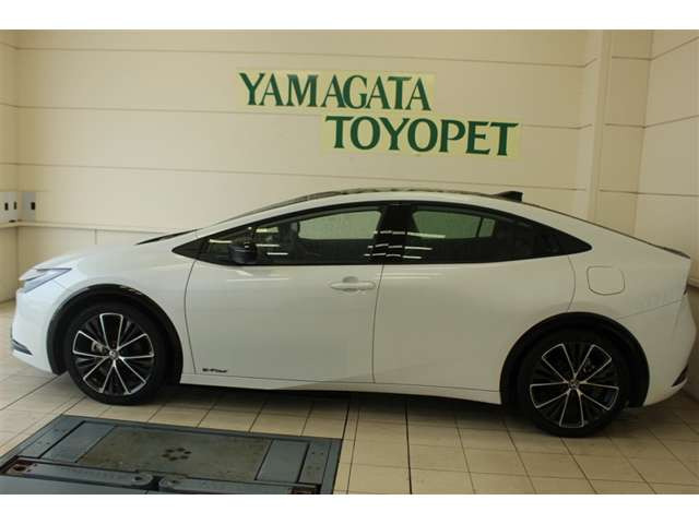 プリウス2.0 Z E-Four 4WD