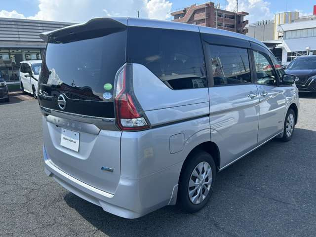 セレナ2.0 X 4WD