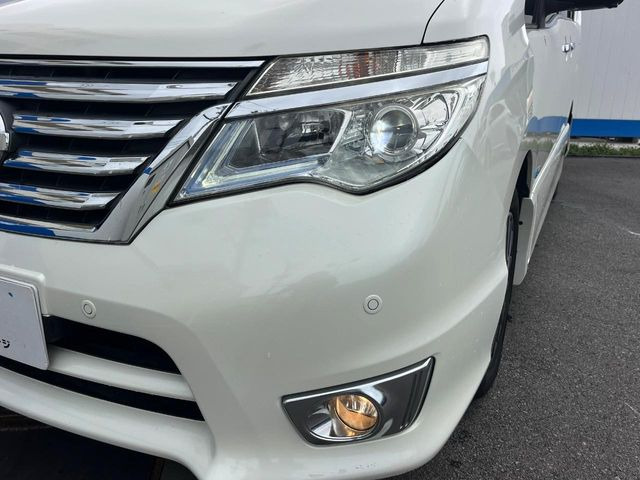 �yLED�w�b�h���C�g�z���V����ԑ��s�����ǍD�Ȏ��E���m�ۂ����S���ĉ^�]�ł��鍂�P�xLED�w�b�h���C�g�𑕔�!�_�����x�������A����d�͂��}�����Ă��܂��B