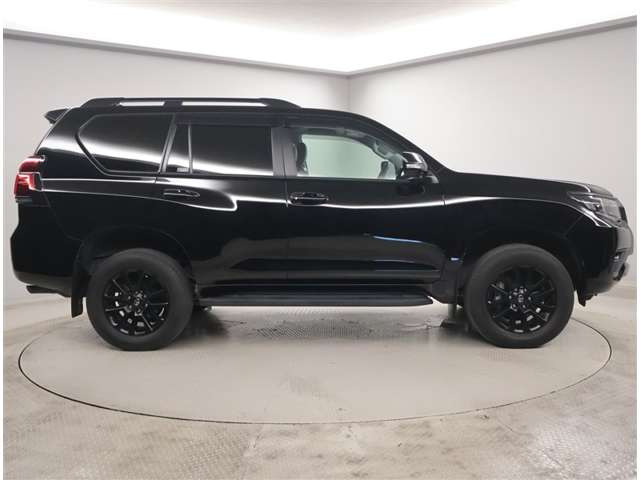 ランドクルーザープラド2.7 TX Lパッケージ マットブラック エディション 4WD