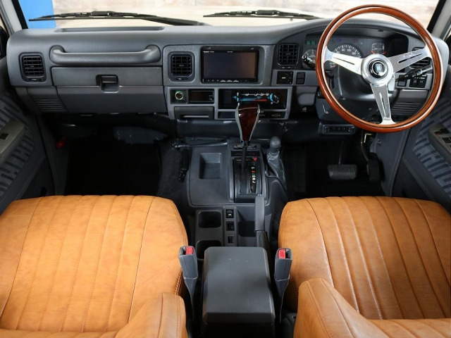 ランドクルーザープラド3.0 SXワイド ディーゼル 4WD