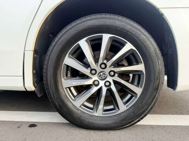 気になるお車がありましたら右の電話番号から直接お店にお問い合わせください。支払方法から車両情報、状態までなんでもご説明させて頂きます。スタッフ一同ご連絡お待ちしております。