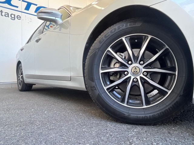 �y16�C���`�A���~�z�C�[���z�O�ςɃ}�b�`�����A���~�z�C�[���𑕒����Ă���܂��B�e��A���~�z�C�[����A�X�^�b�h���X�^�C�����戵�����Ă���܂��B���񂲑��k����������
