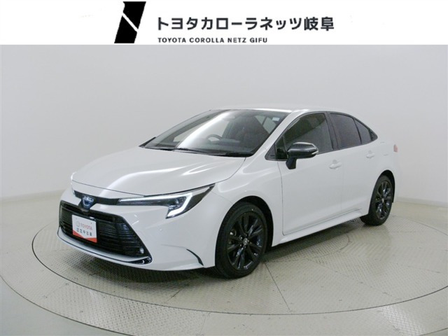 カローラ1.8 ハイブリッド W×B