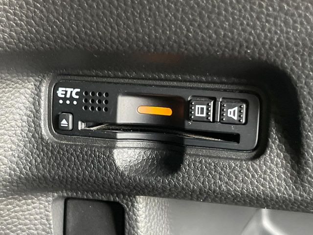 【ETC】高速道路の料金所をストレスなく通過!話題のスポットやサービスエリアに多い「スマートIC」利用時は必須のアイテムです。当店でセットアップを実施、ご納車当日からすぐにご利用いただけます!