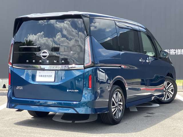 セレナ1.4 e-POWER ハイウェイスターV