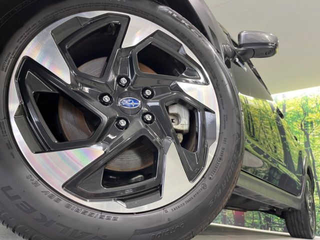 �y�����A���~�z�C�[���z�O�ςɃ}�b�`���������A���~�z�C�[���𑕒����Ă���܂��B�e��ЊO�A���~�z�C�[����A�X�^�b�h���X�^�C�����戵�����Ă���܂��B���񂲑��k����������