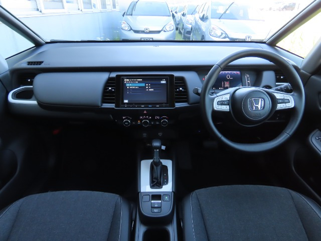 フィット1.5 ホーム 4WD