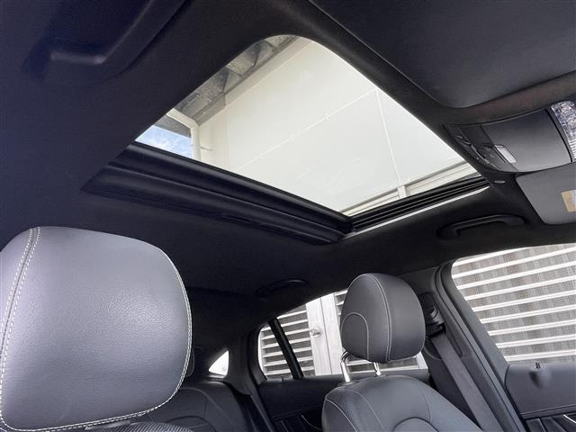 GLCクーペ220d 4マチック AMGライン 4WD