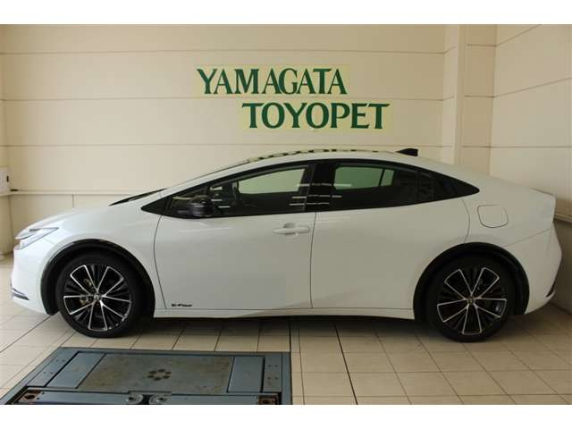 プリウス2.0 Z E-Four 4WD