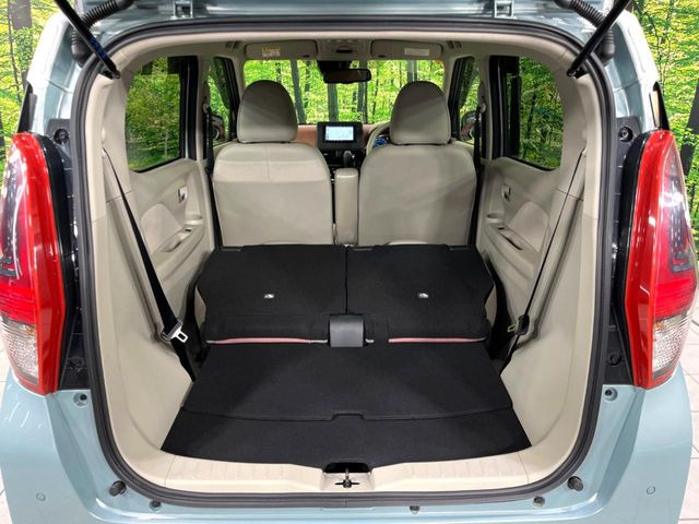普段のお買い物や通勤、送迎等に十分な荷室スペースを確保しております。セカンドシートを倒すと、大きな荷物の積載も可能です♪