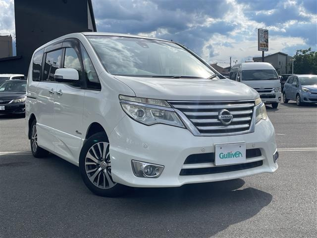 セレナ2.0 ハイウェイスター S-HYBRID