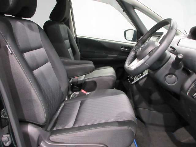 セレナ1.2 e-POWER ハイウェイスターV