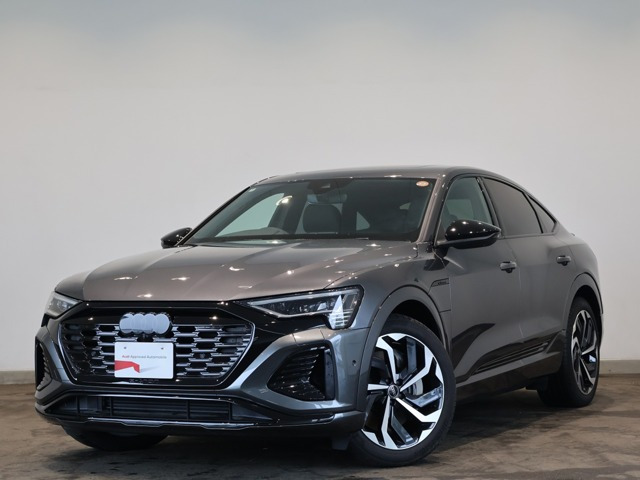 Q8スポーツバック e-tron55 クワトロ Sライン 4WD