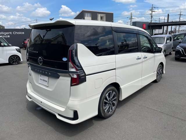 セレナ2.0 ハイウェイスターV
