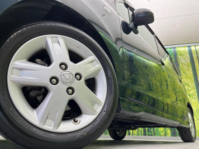 �y�����A���~�z�C�[���z�O�ςɃ}�b�`���������A���~�z�C�[���𑕒����Ă���܂��B�e��ЊO�A���~�z�C�[����A�X�^�b�h���X�^�C�����戵�����Ă���܂��B���񂲑��k����������
