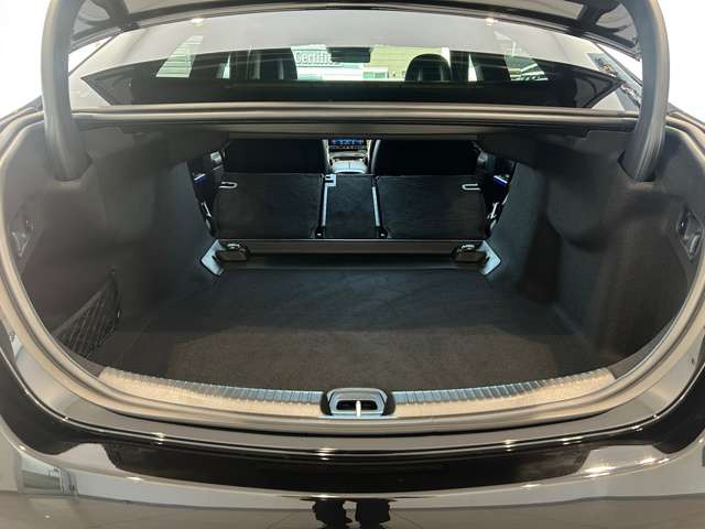 CクラスC220d スポーツ (ISG)
