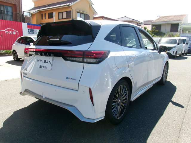 ノートオーラ1.2 AUTECH スポーツ スペック
