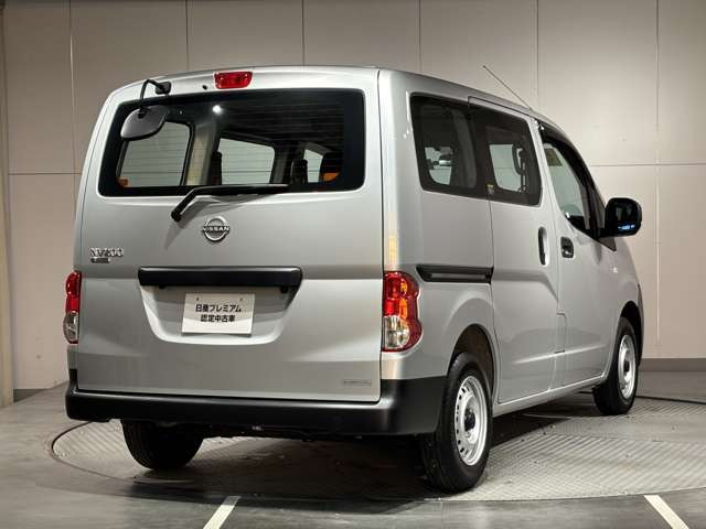 NV200バネットバン1.6 DX