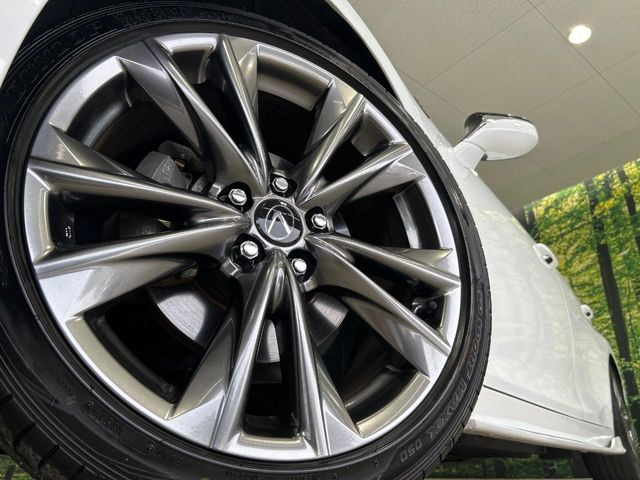 �y�O���[�h��p����19�C���`�A���~�z�C�[���z�f�U�C�����̍��������A���~�z�C�[���𑕒����Ă���܂��B�e��ЊO�A���~�z�C�[����A�X�^�b�h���X�^�C�����戵�����Ă���܂��B���񂲑��k����������