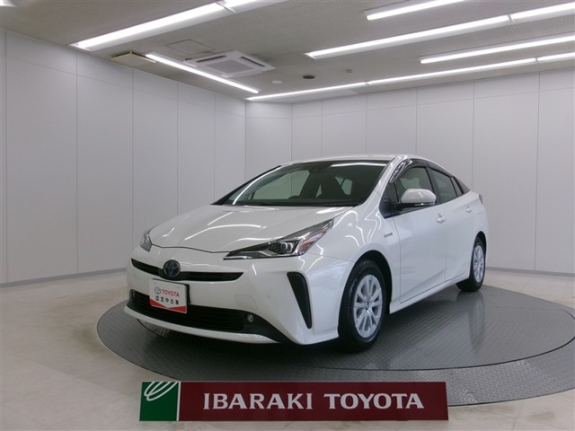 プリウス1.8 S