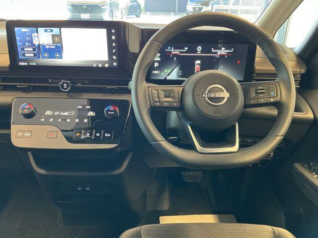 セレナ1.4 e-POWER ハイウェイスターV
