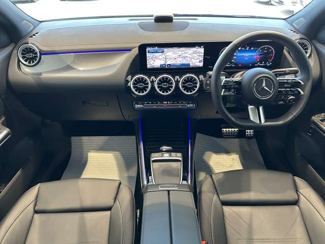 GLAクラスGLA200 d 4マチック アーバン スターズ 4WD
