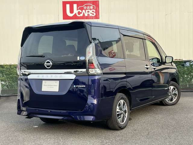 セレナ1.2 e-POWER XV