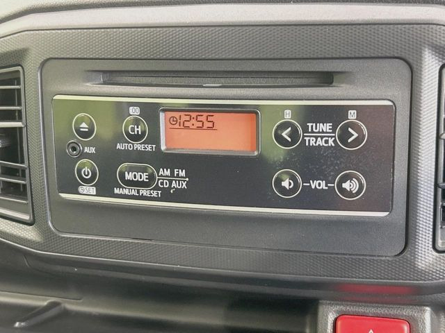 お好きな音楽を車内でお楽しみいただけます♪スピーカー交換・ウーハー追加などの音質向上や、最新ナビ・後席モニター等の取り付けも是非ご相談ください!