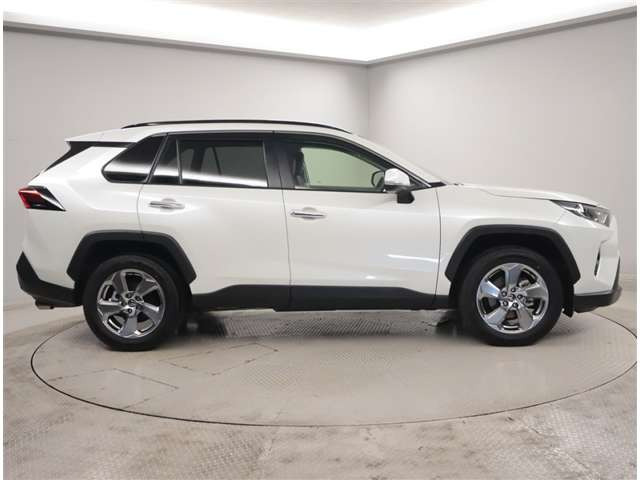 RAV42.5 ハイブリッド G E-Four 4WD