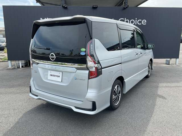 セレナ1.2 e-POWER ハイウェイスターV