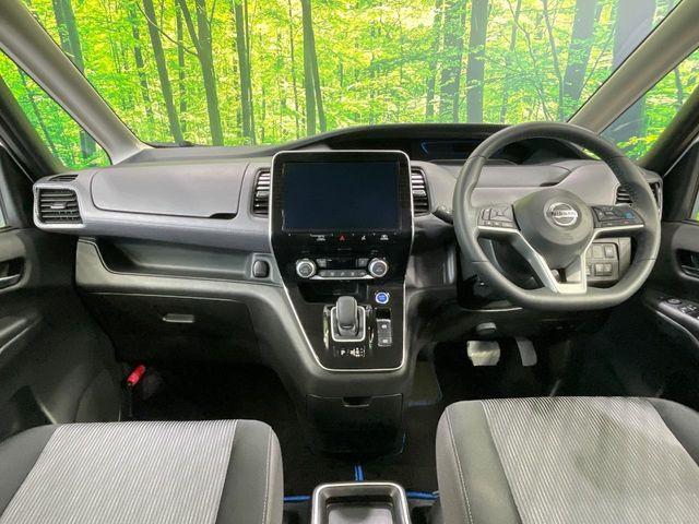 セレナ1.2 e-POWER ハイウェイスターV