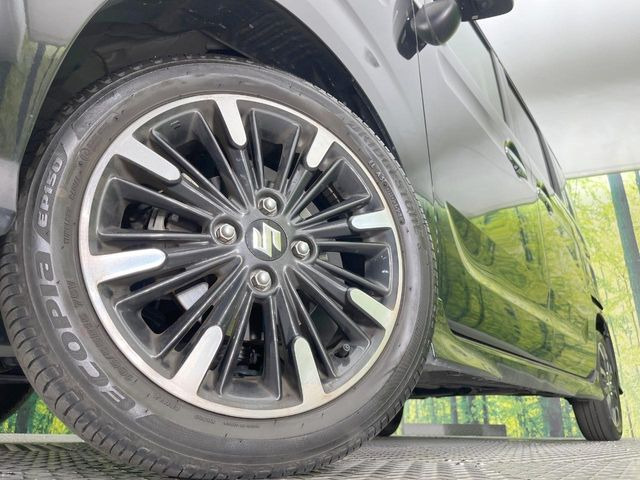 �y�����A���~�z�C�[���z�O�ςɃ}�b�`���������A���~�z�C�[���𑕒����Ă���܂��B�e��ЊO�A���~�z�C�[����A�X�^�b�h���X�^�C�����戵�����Ă���܂��B���񂲑��k����������