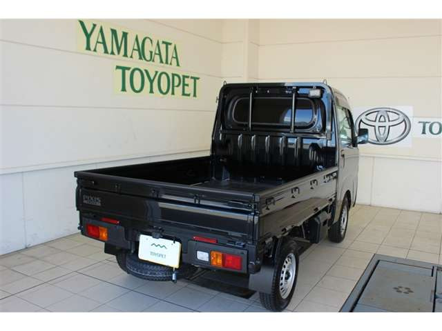 ピクシストラックスタンダード 農用スペシャル 4WD