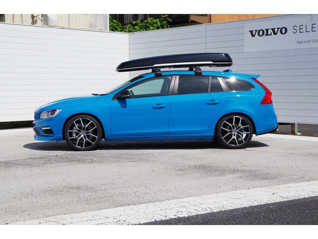 V60ポールスター 4WD